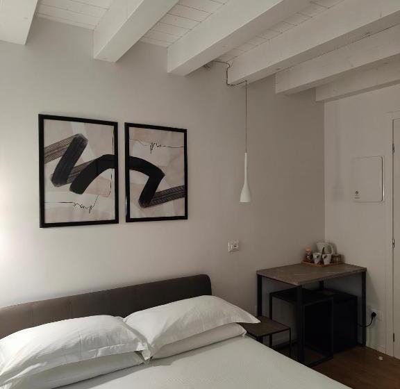 بنسيون Borgo Di Ponte Holiday Apartments & Rooms