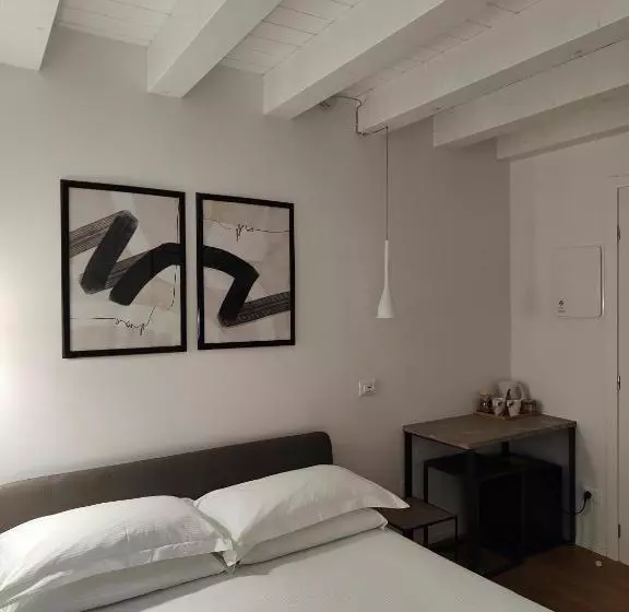 ペンション Borgo Di Ponte Holiday Apartments & Rooms
