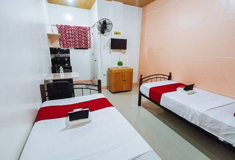 Reddoorz Near Sgm Condotel Villa Beach Iloilo