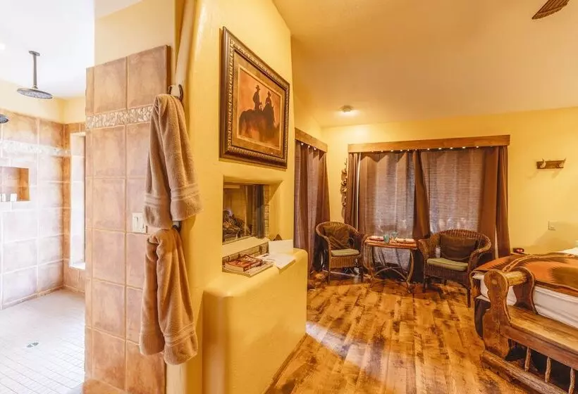 تختخواب و صبحانه The Inn At Thunder Mountain