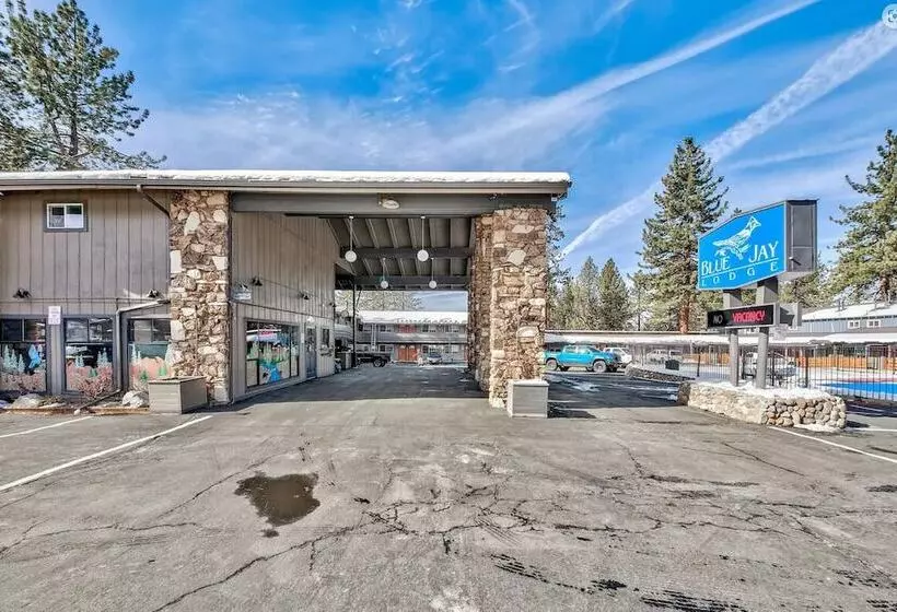 Отель Blue Jay Lodge