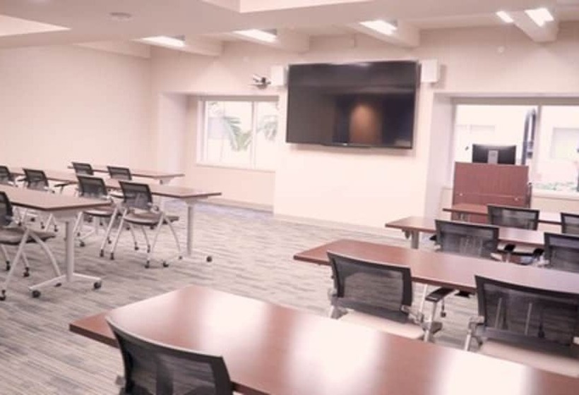 فندق Brent House