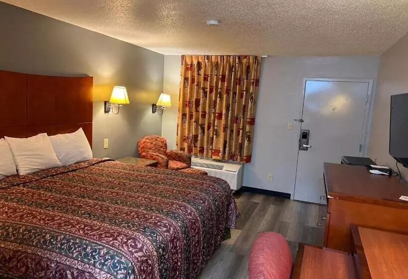 Отель Briarwood Inn