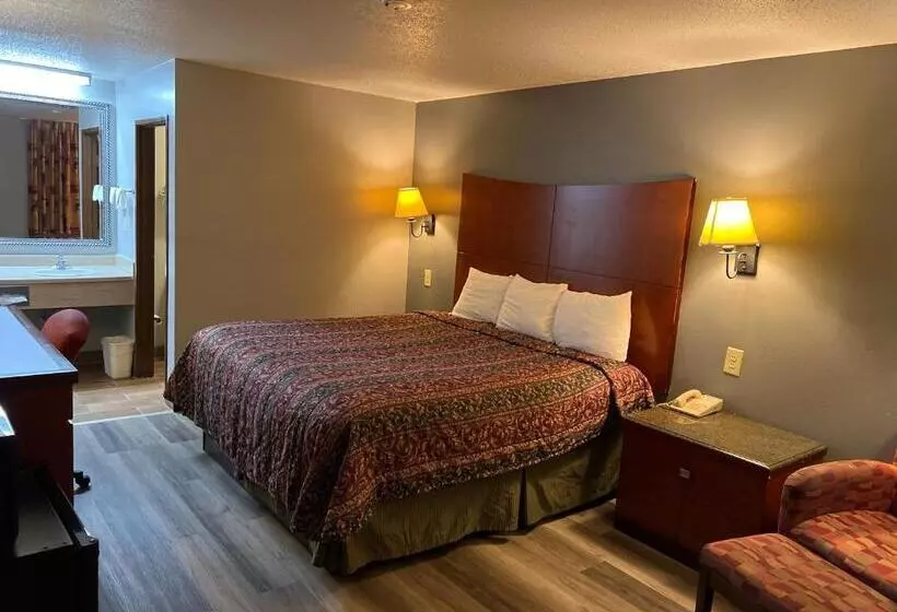 Отель Briarwood Inn