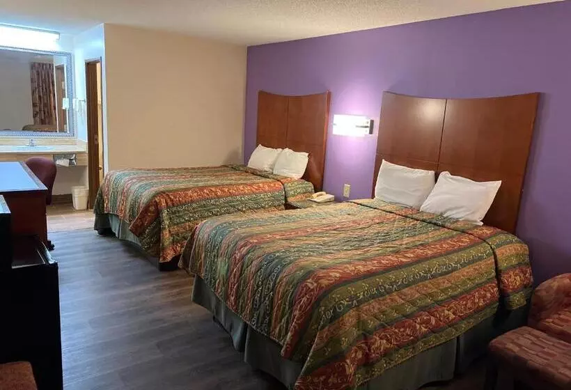 Отель Briarwood Inn