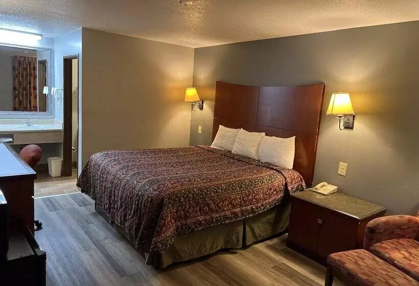 Отель Briarwood Inn