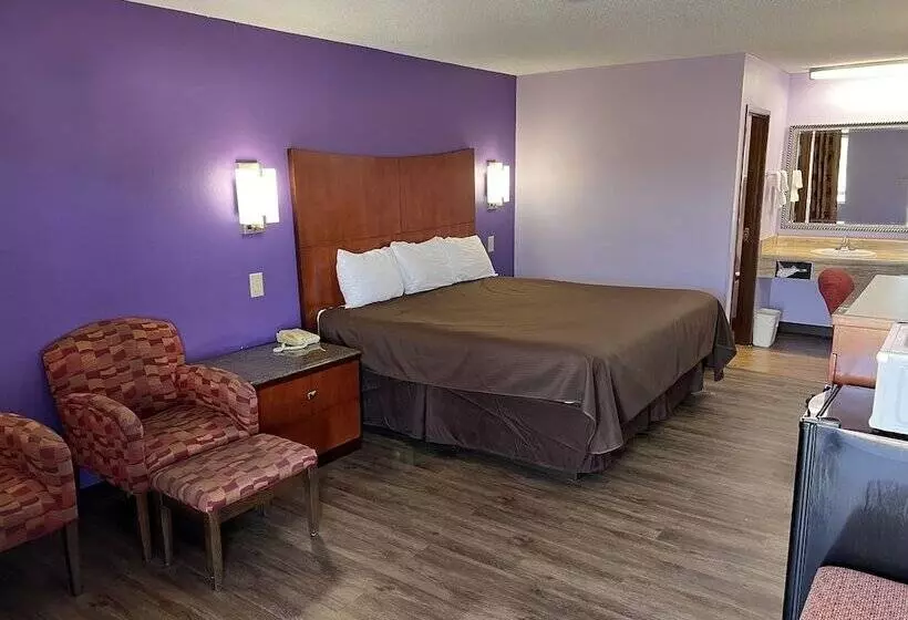 Отель Briarwood Inn