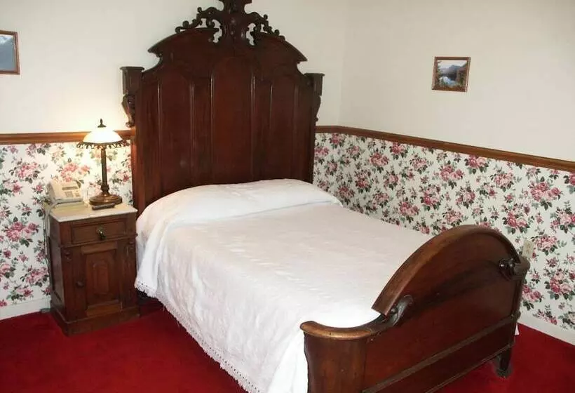 酒店 Bridgeport Inn