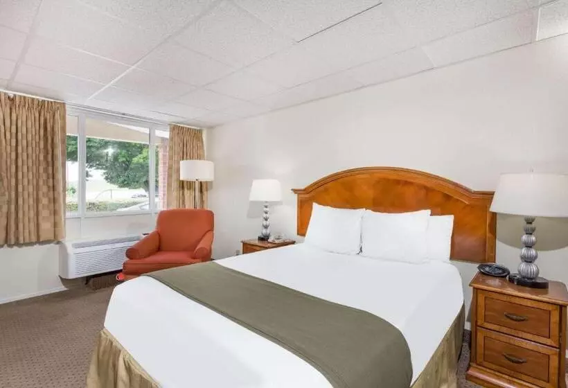 호텔 Days Inn By Wyndham Bedford