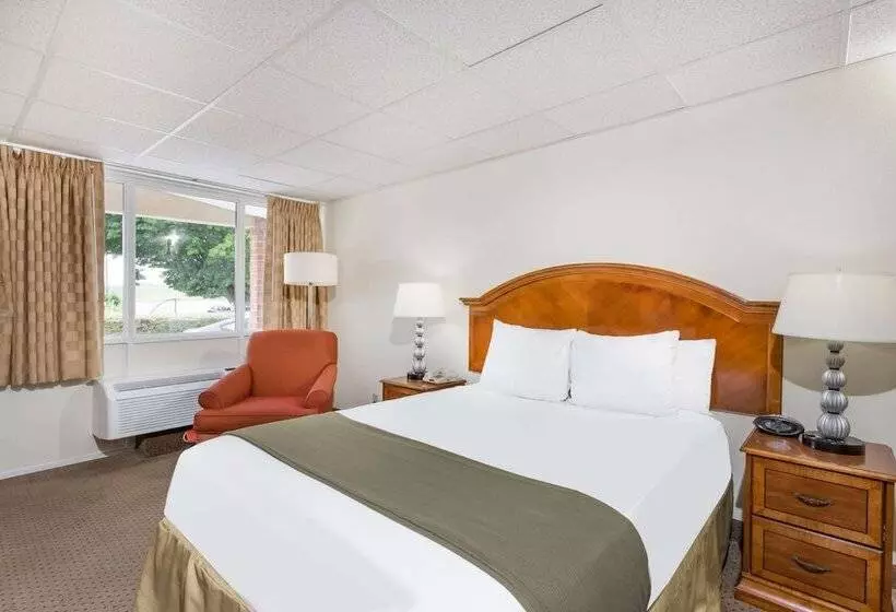 호텔 Days Inn By Wyndham Bedford