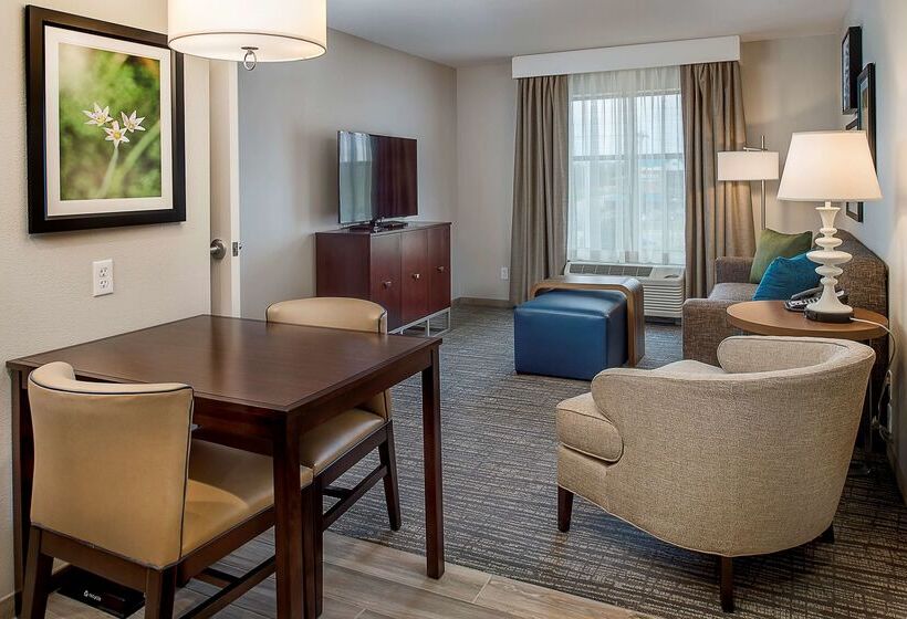 فندق Homewood Suites By Hilton St. Louis Westport