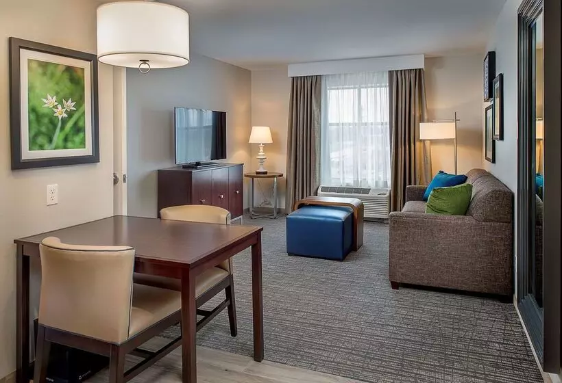 هتل Homewood Suites By Hilton St. Louis Westport