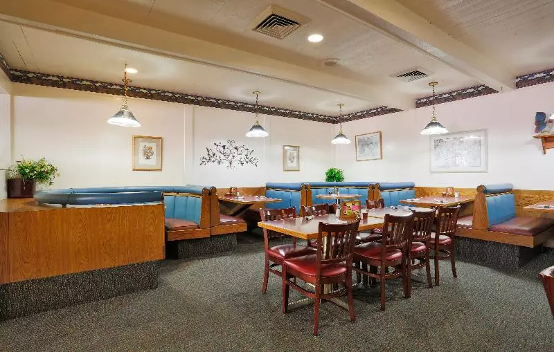 Salt Lake Plaza Hotel Surestay Collection By Best Western