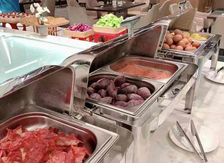 בית מלון כפרי Golden Eagle