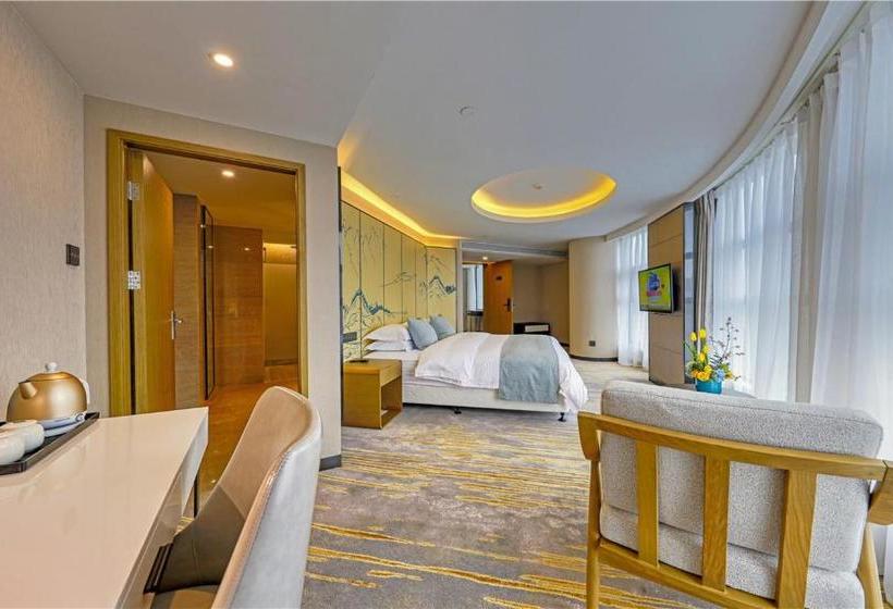 בית מלון כפרי Golden Eagle