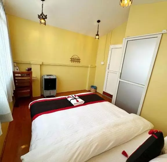 پانسیون Peace And Joy Guest House