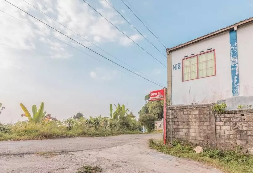 Urbanview Hotel Gunung Geulis Village By Reddoorz