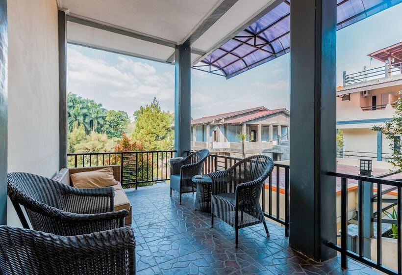 Urbanview Hotel Gunung Geulis Village By Reddoorz