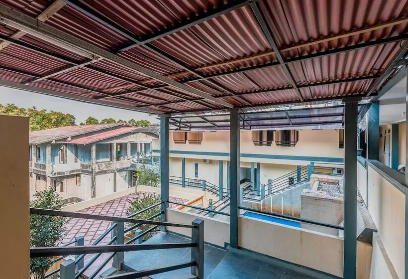 Urbanview Hotel Gunung Geulis Village By Reddoorz
