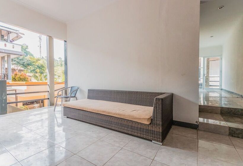 Urbanview Hotel Gunung Geulis Village By Reddoorz