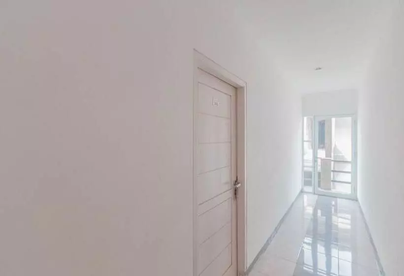 Urbanview Hotel Gunung Geulis Village By Reddoorz