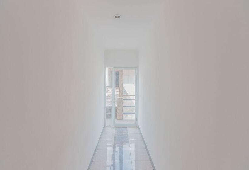 Urbanview Hotel Gunung Geulis Village By Reddoorz