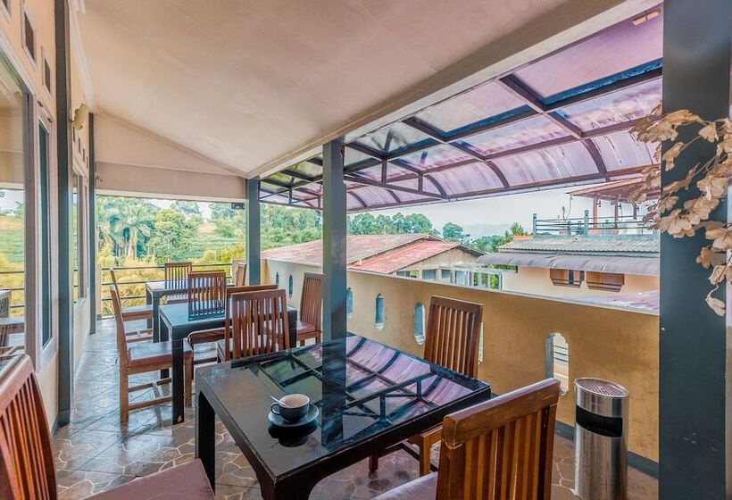 Urbanview Hotel Gunung Geulis Village By Reddoorz