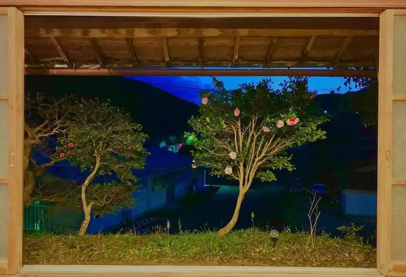 Majatalo Guest House Kumanoyasai