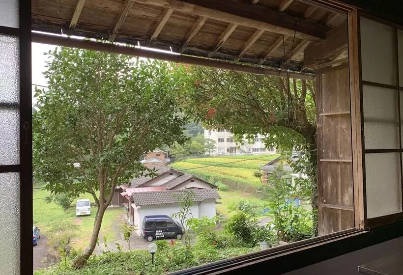 Majatalo Guest House Kumanoyasai