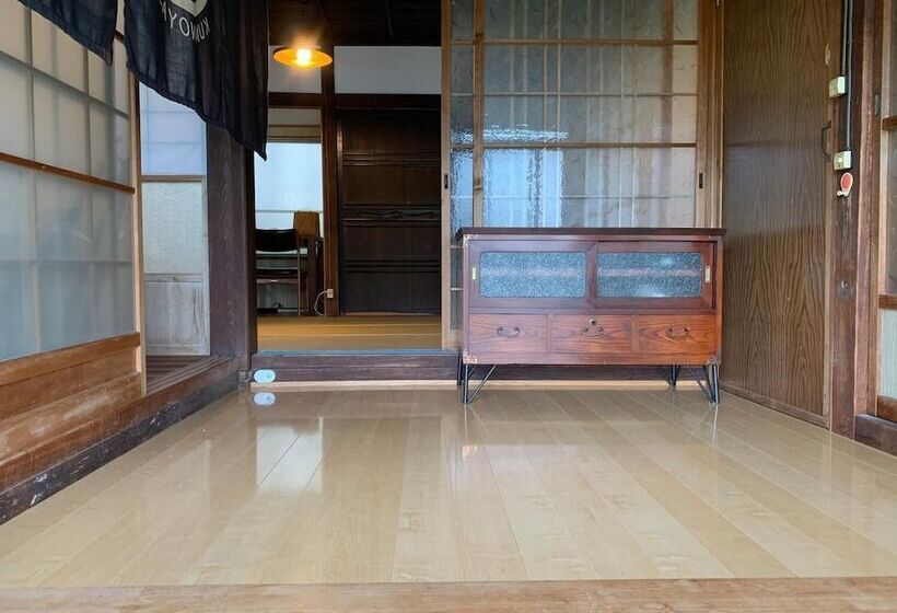 פנסיון Guest House Kumanoyasai