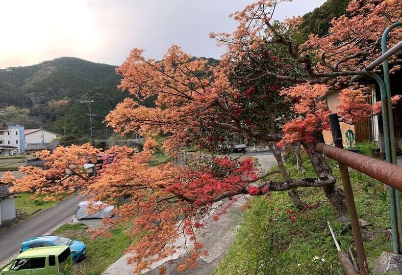 פנסיון Guest House Kumanoyasai