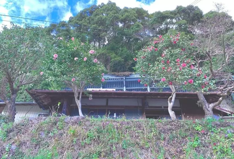 Majatalo Guest House Kumanoyasai