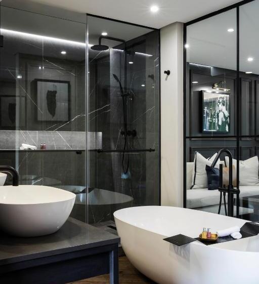 Seven Villa Hotel & Spa