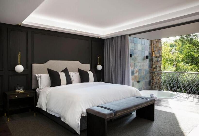 Seven Villa Hotel & Spa