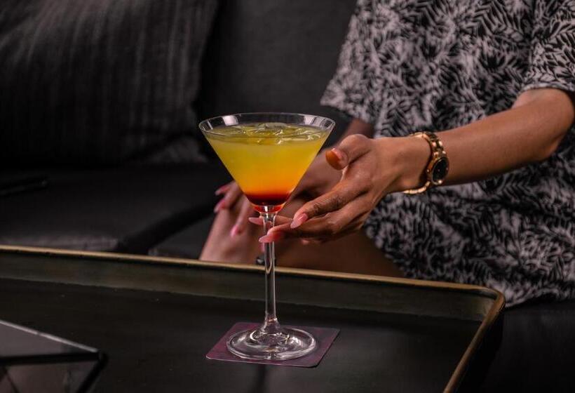 Seven Villa Hotel & Spa