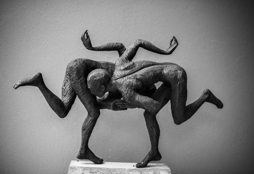 Seven Villa Hotel & Spa