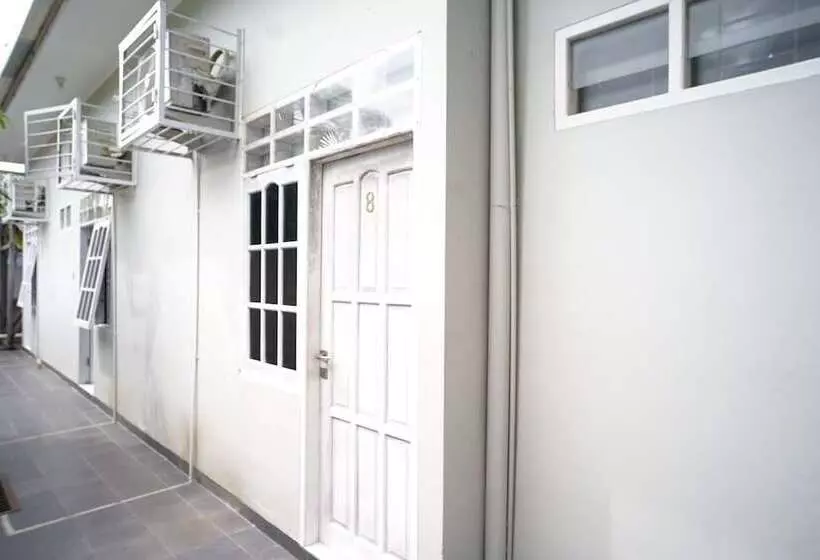 ホテル Oyo 1007 Alletha Residence 2