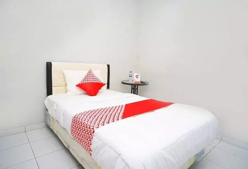 ホテル Oyo 1007 Alletha Residence 2
