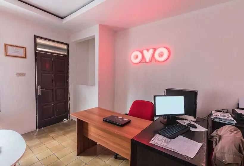 ホテル Oyo 947 Angel Residence