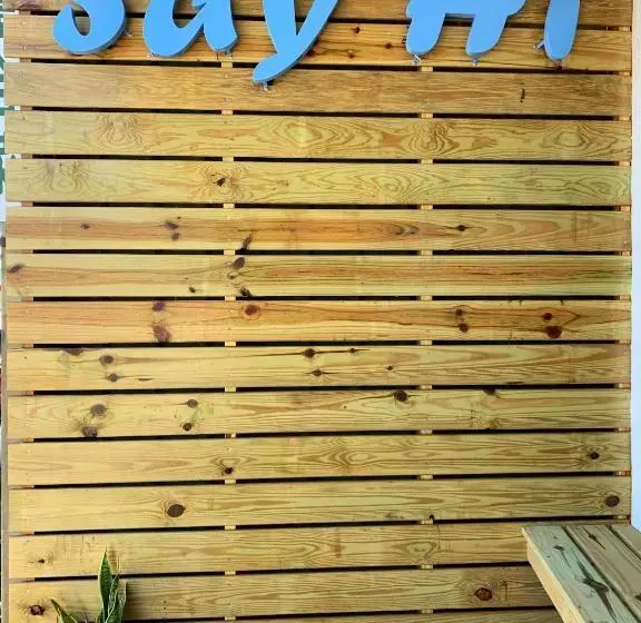 Say Hi B&b