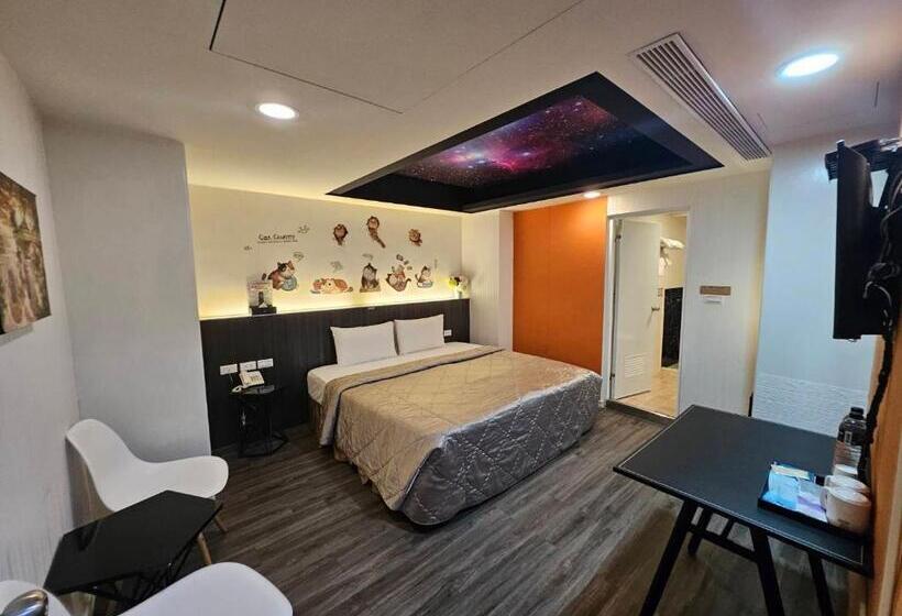 هاستل Joy Garden