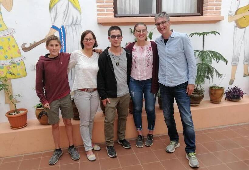 تختخواب و صبحانه Casa Treveris   Non Profit Hostel