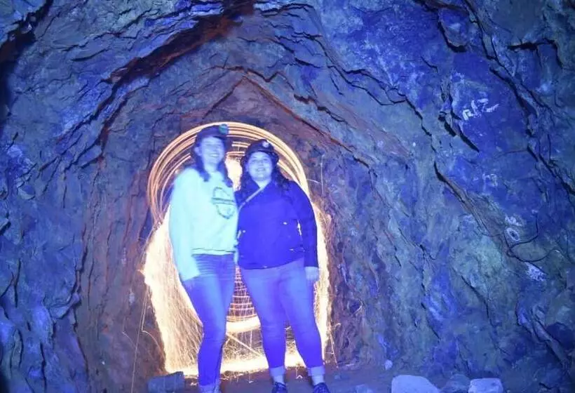 تختخواب و صبحانه Casa Treveris   Non Profit Hostel