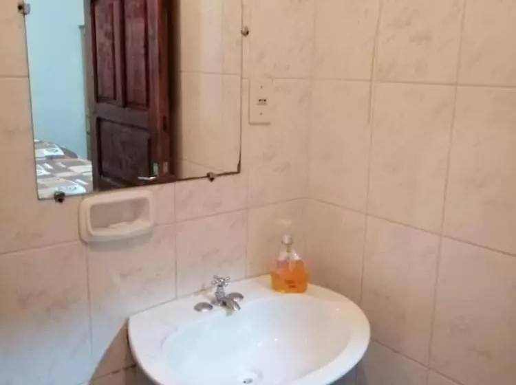 تختخواب و صبحانه Casa Treveris   Non Profit Hostel