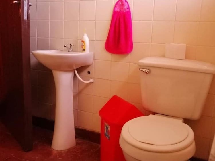 تختخواب و صبحانه Casa Treveris   Non Profit Hostel