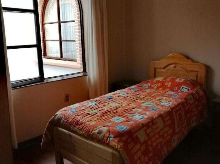 تختخواب و صبحانه Casa Treveris   Non Profit Hostel