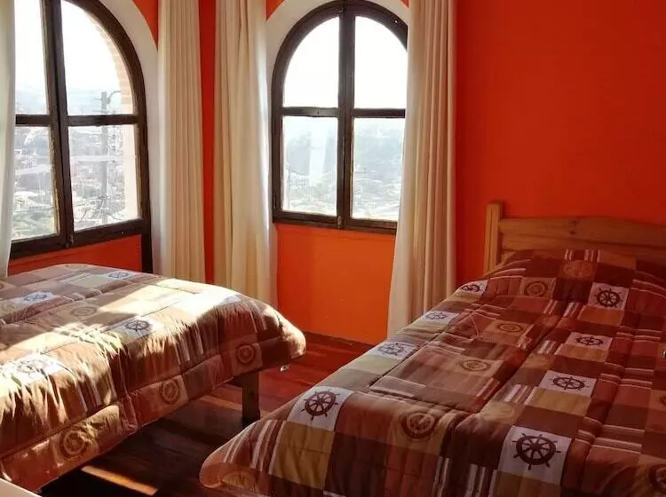 تختخواب و صبحانه Casa Treveris   Non Profit Hostel