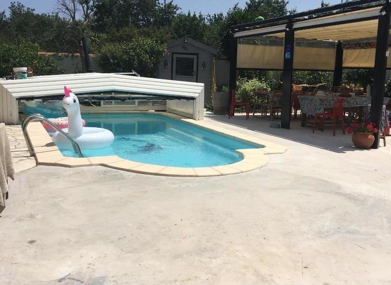 مبيت وإفطار Chambres De Valérie