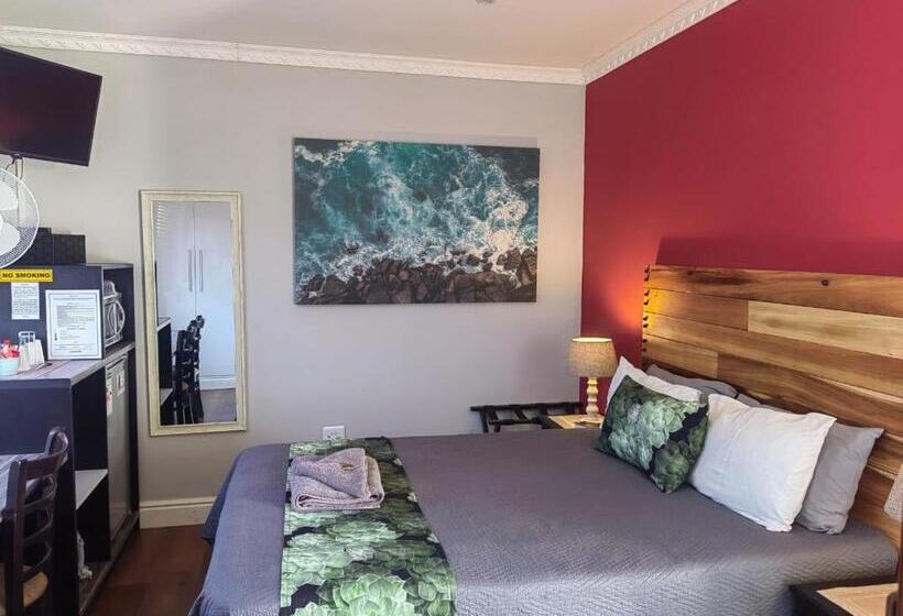 פנסיון @47 Galpin