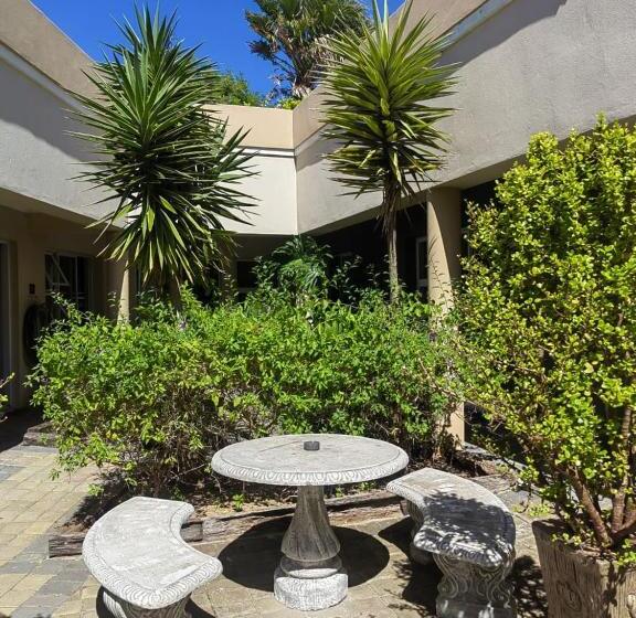 פנסיון @47 Galpin